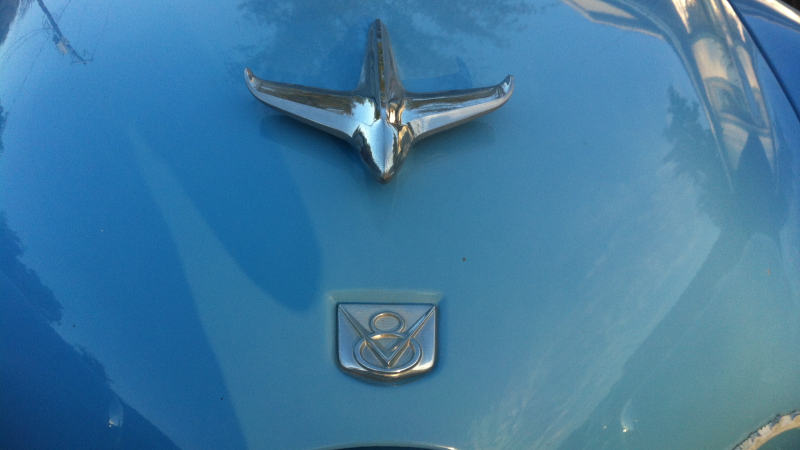 Illustration for article titled This Studebaker Commander Sedan Looks Ready For Takeoff